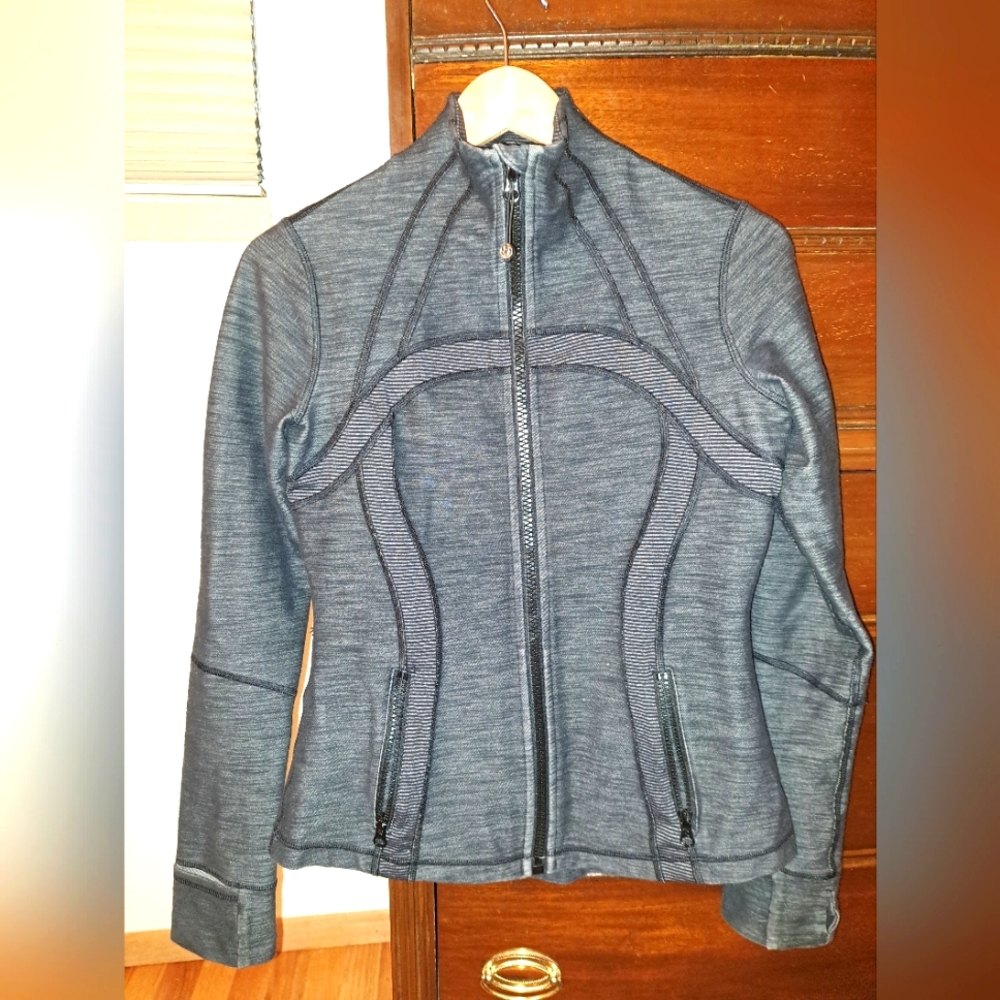 EUC Lululemon Define Jacket Sz 8